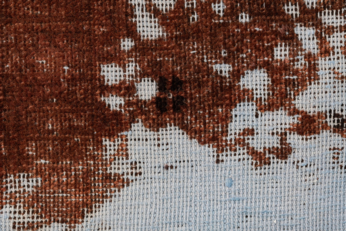 139 x 123 Vintage Royal