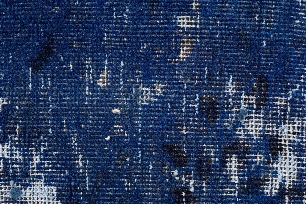 168 x 116 Vintage Royal