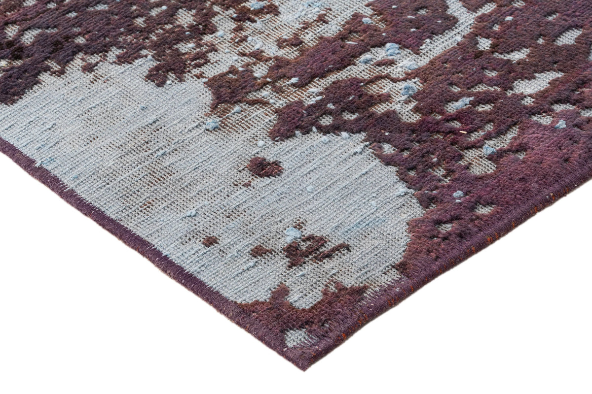 200 x 135 Vintage Royal