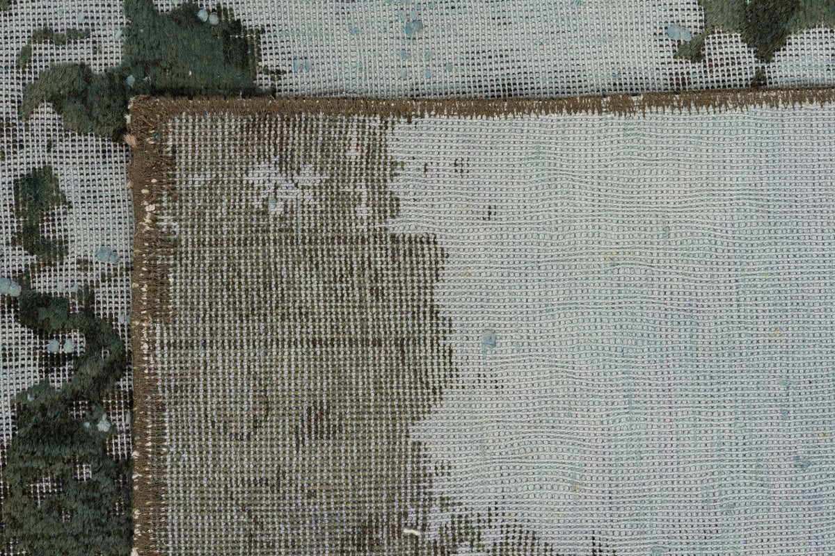 248 x 81 Vintage Royal