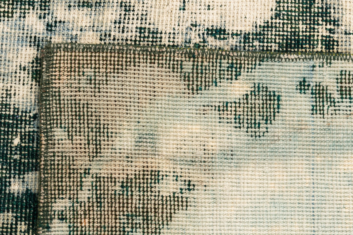 206 x 166 Vintage Royal