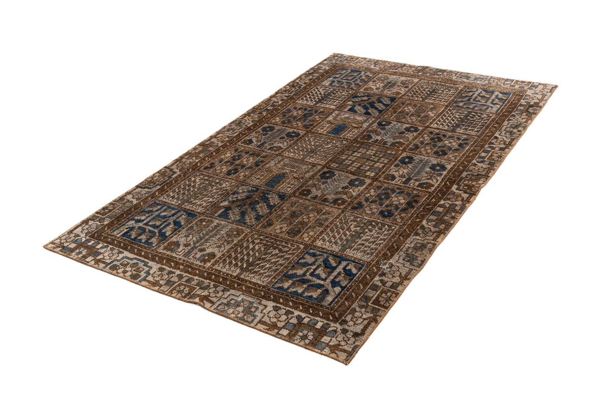 226 x 131 Vintage Royal