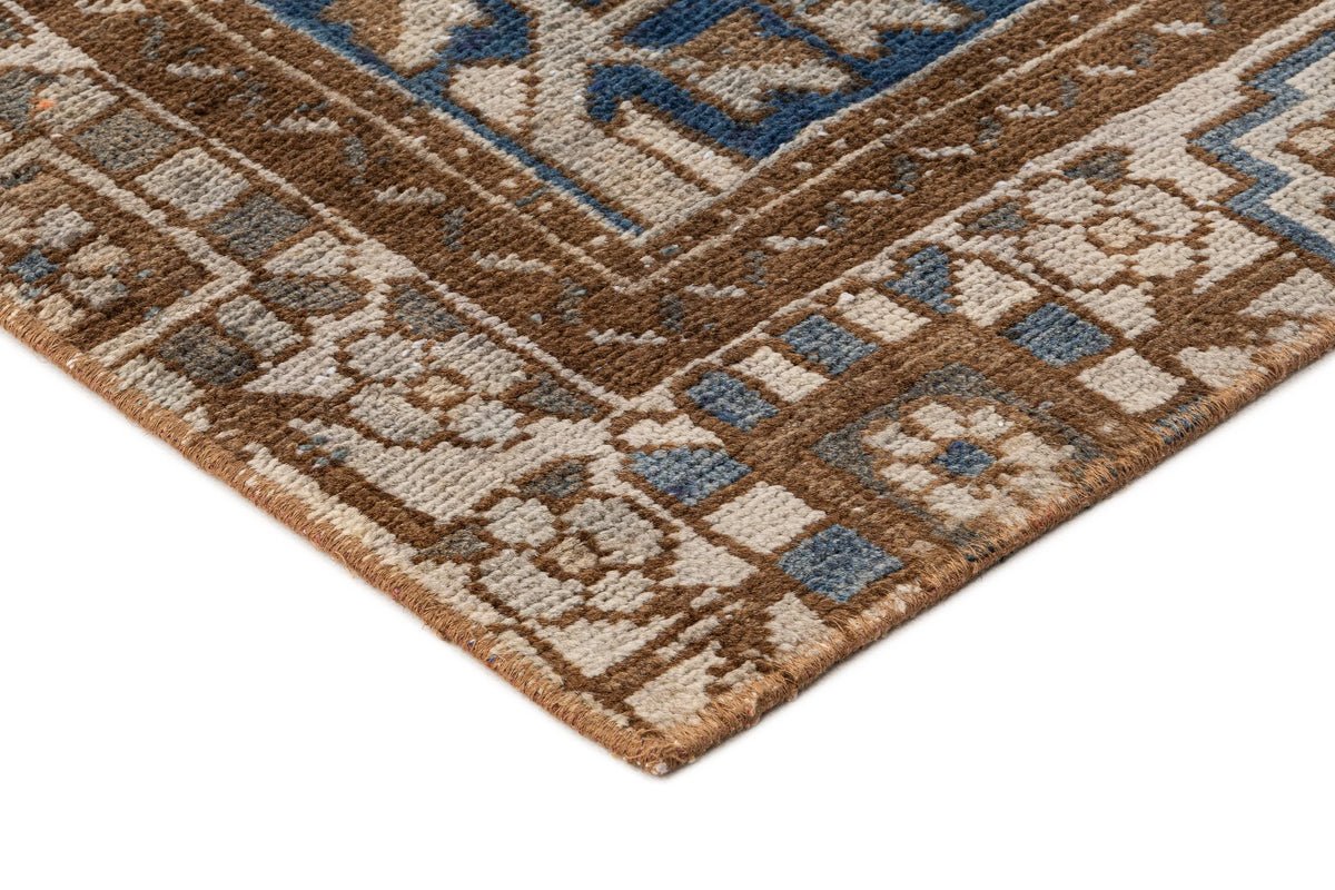 226 x 131 Vintage Royal