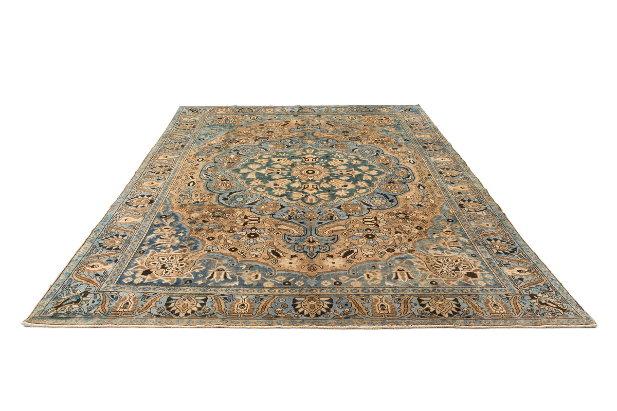 349 x 258 Vintage Royal