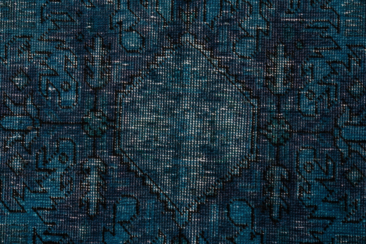 309 x 200 Vintage Royal