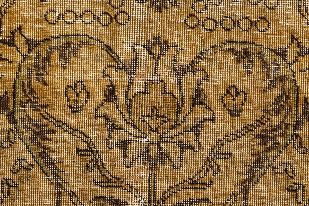 294 x 188 Vintage Royal