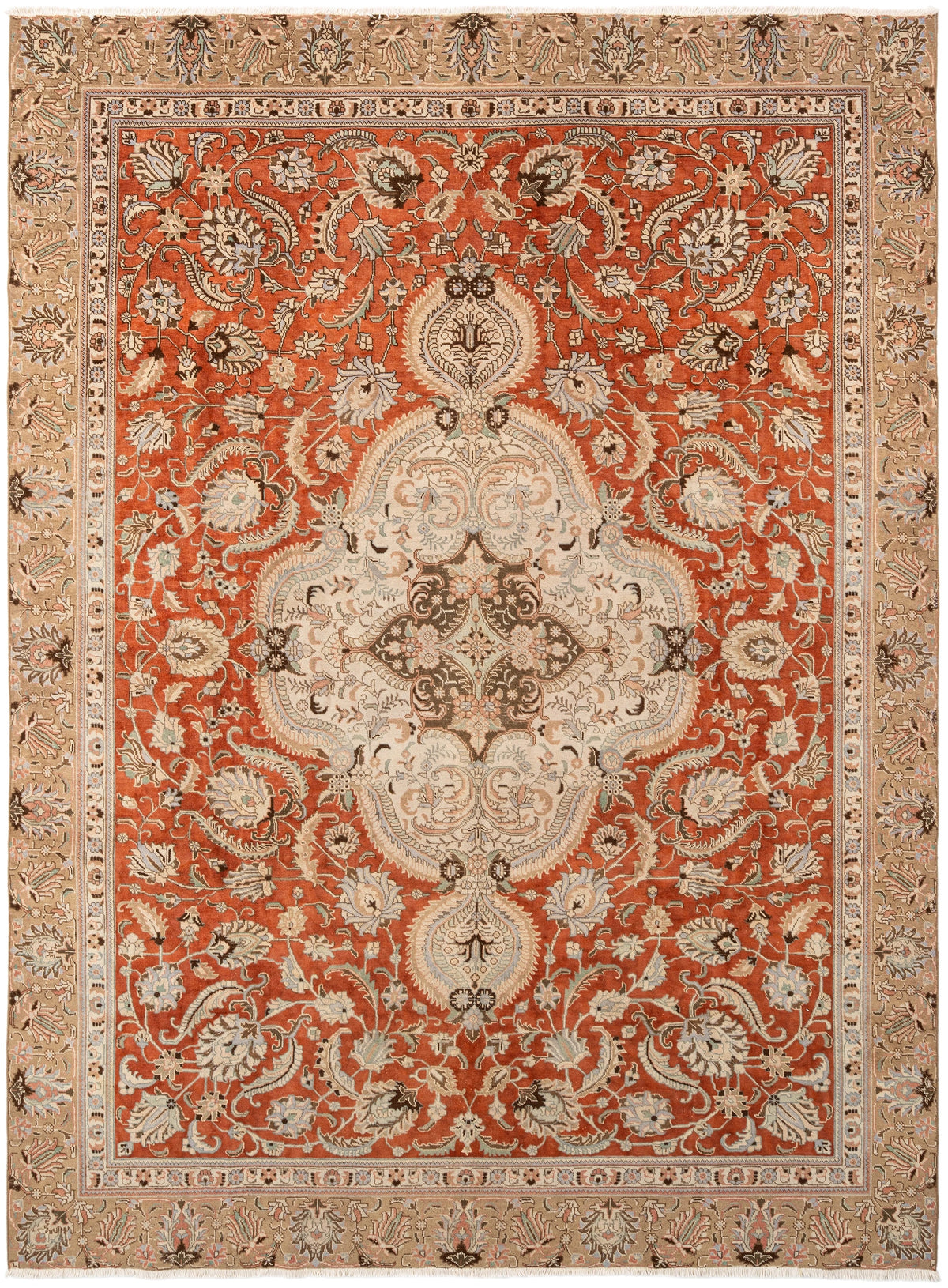 370 x 276 Vintage Royal