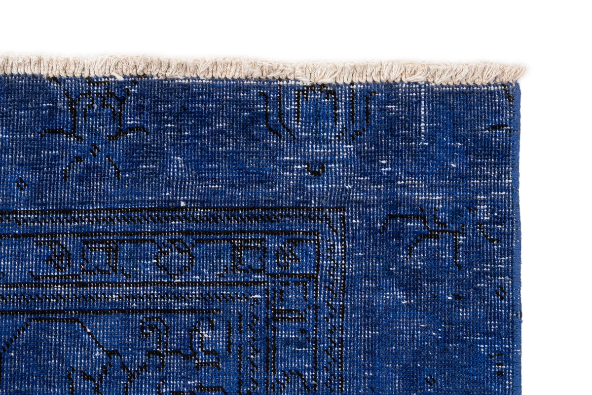 313 x 219 Vintage Royal