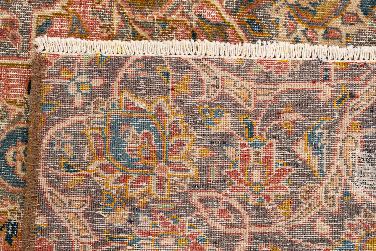 337 x 257 Vintage Royal
