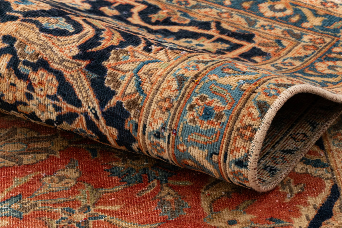 375 x 278 Vintage Royal