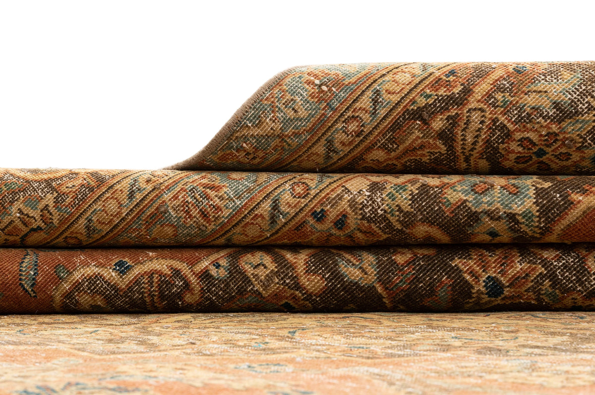384 x 285 Vintage Royal
