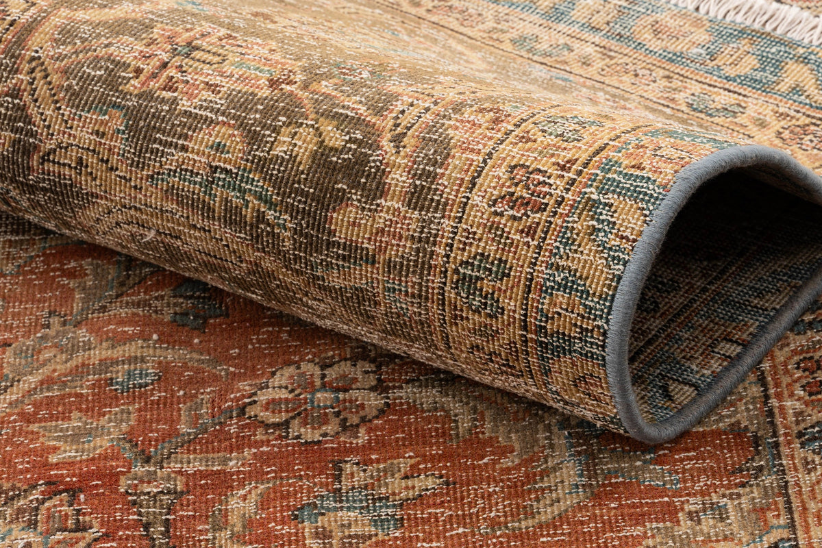 389 x 278 Vintage Royal