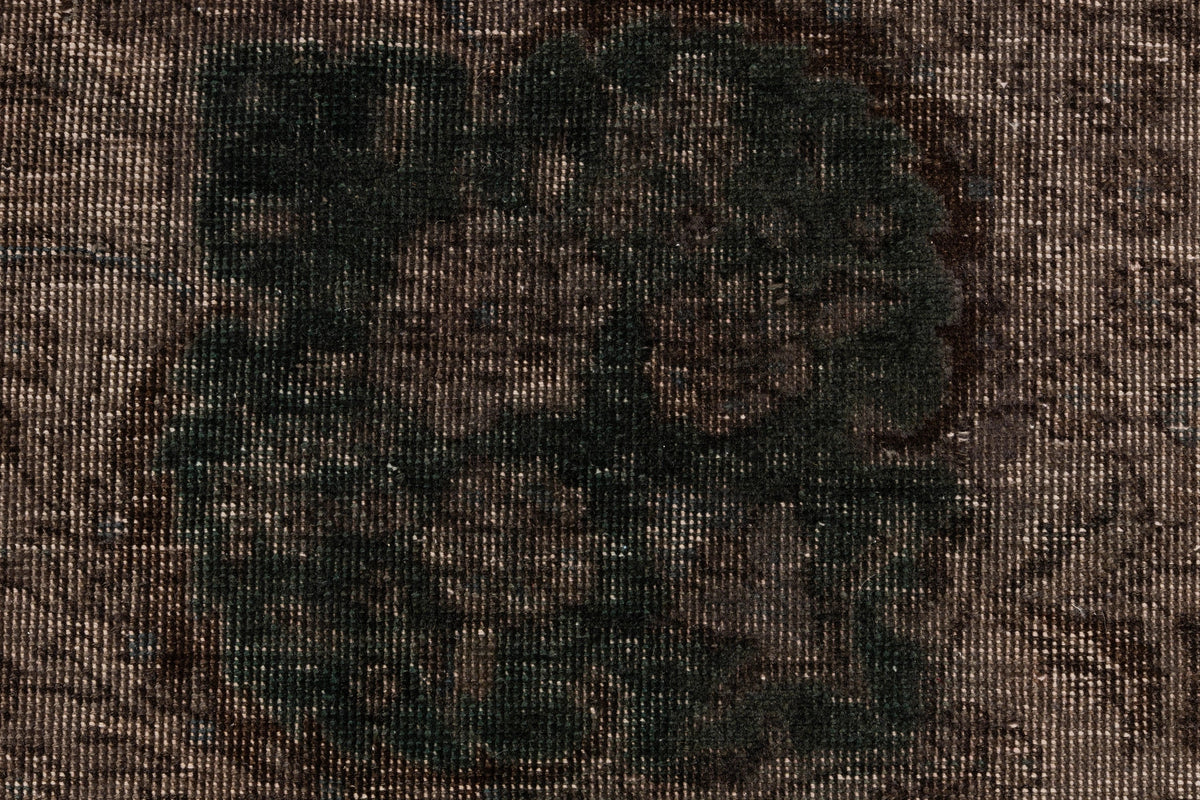 410 x 284 Vintage Royal