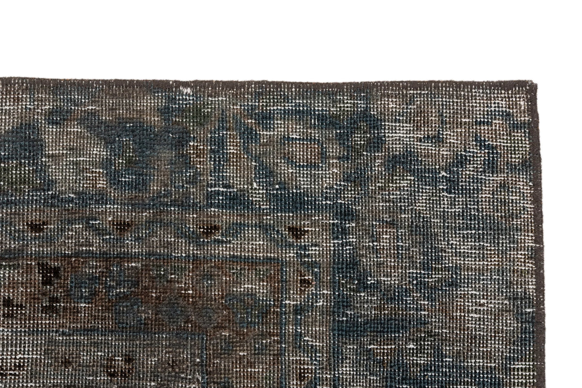 347 x 256 Vintage Royal
