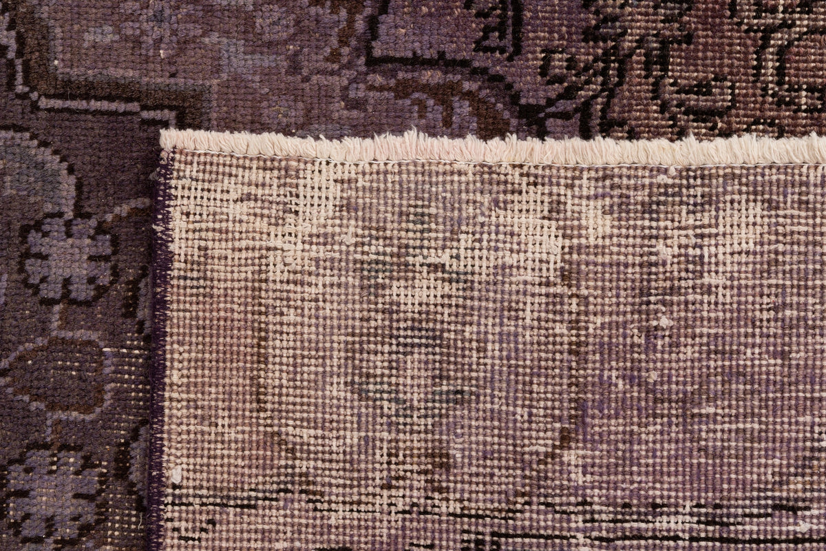 294 x 215 Vintage Royal
