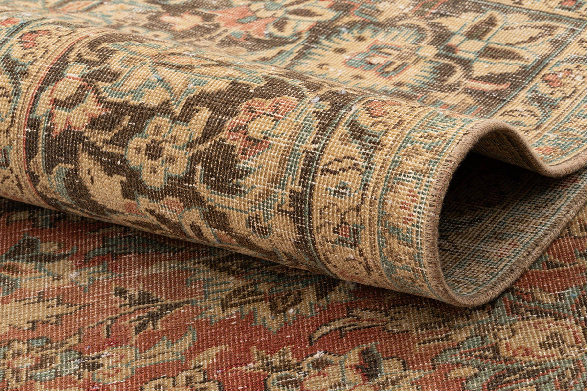 373 x 262 Vintage Royal