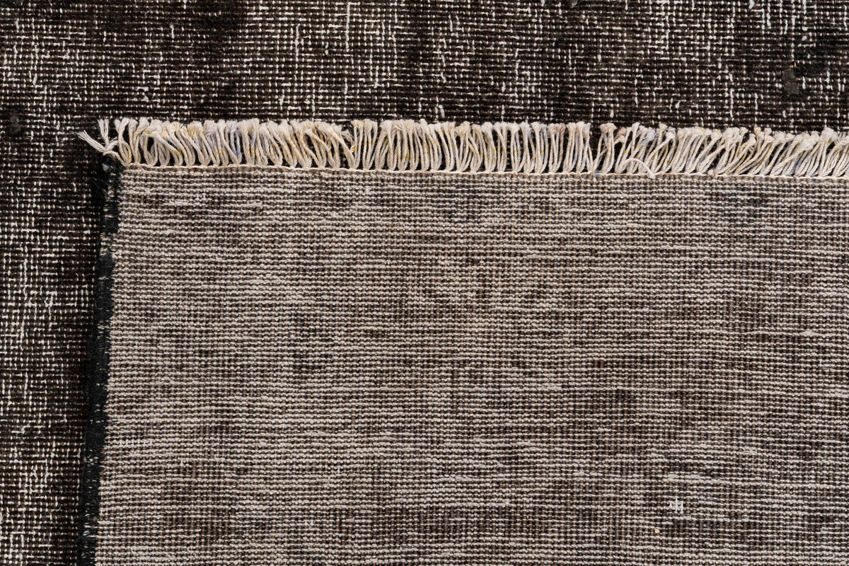 398 x 274 Vintage Royal