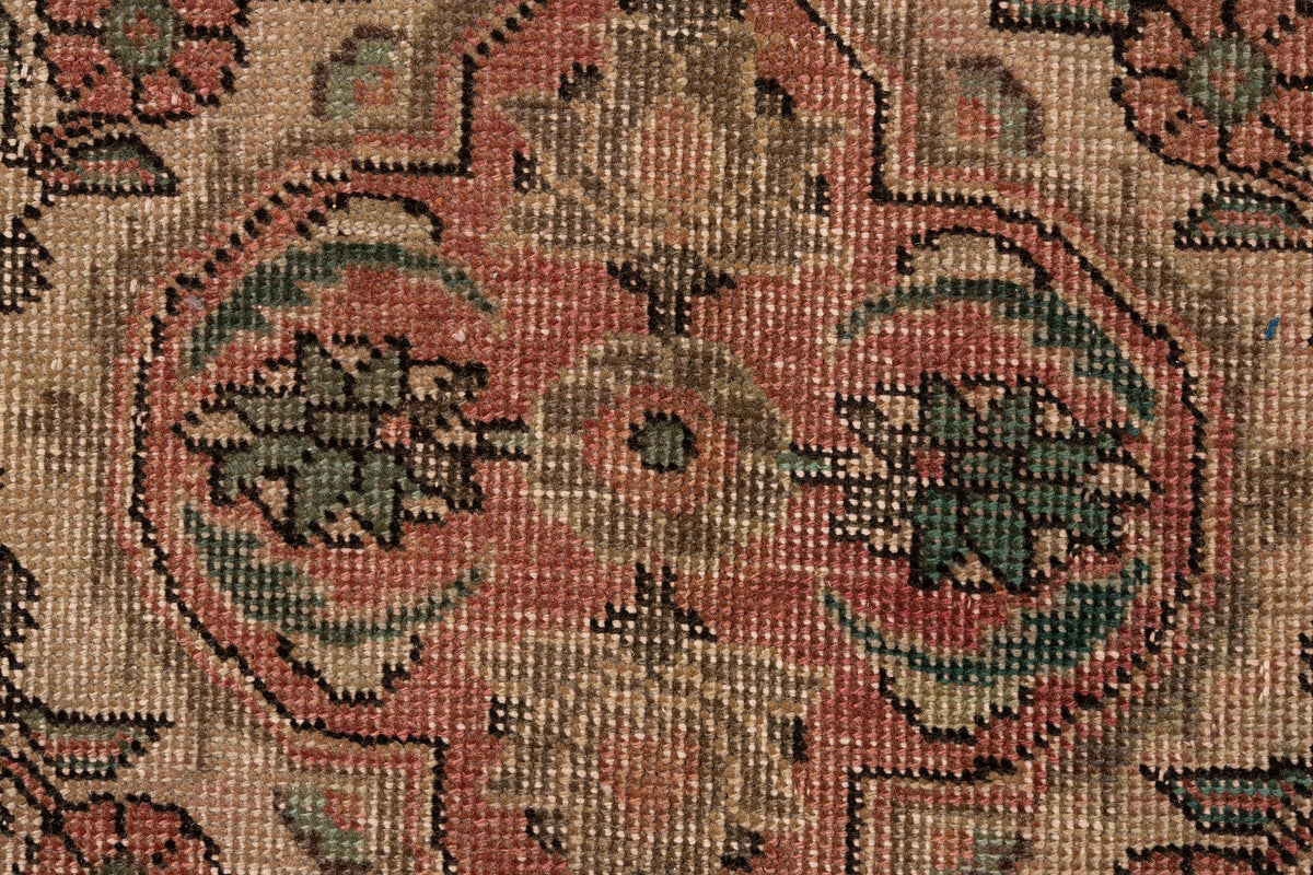 379 x 294 Vintage Royal