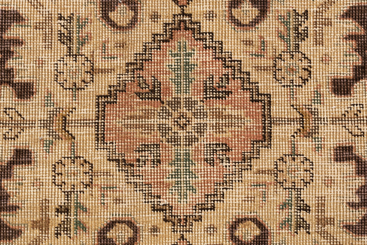 384 x 290 Vintage Royal