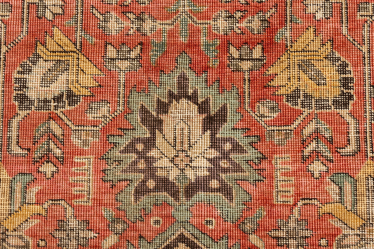 384 x 290 Vintage Royal