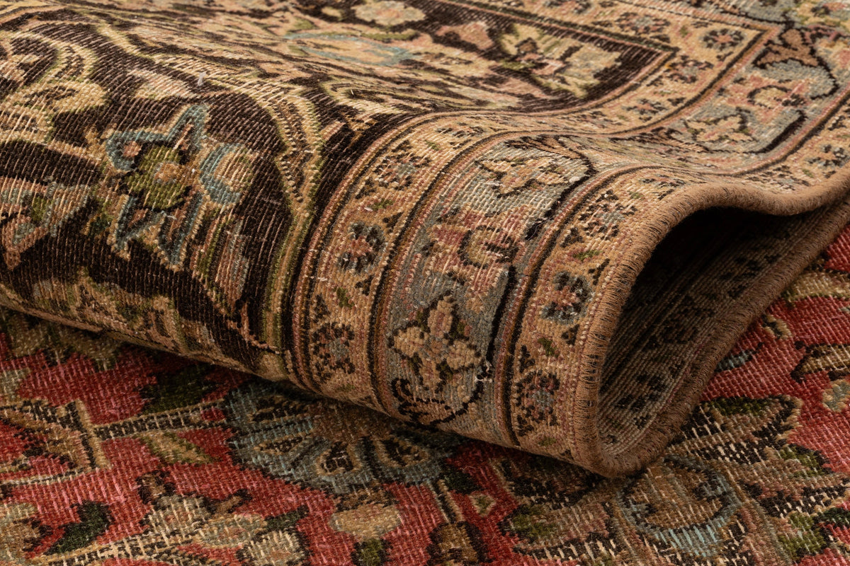372 x 297 Vintage Royal