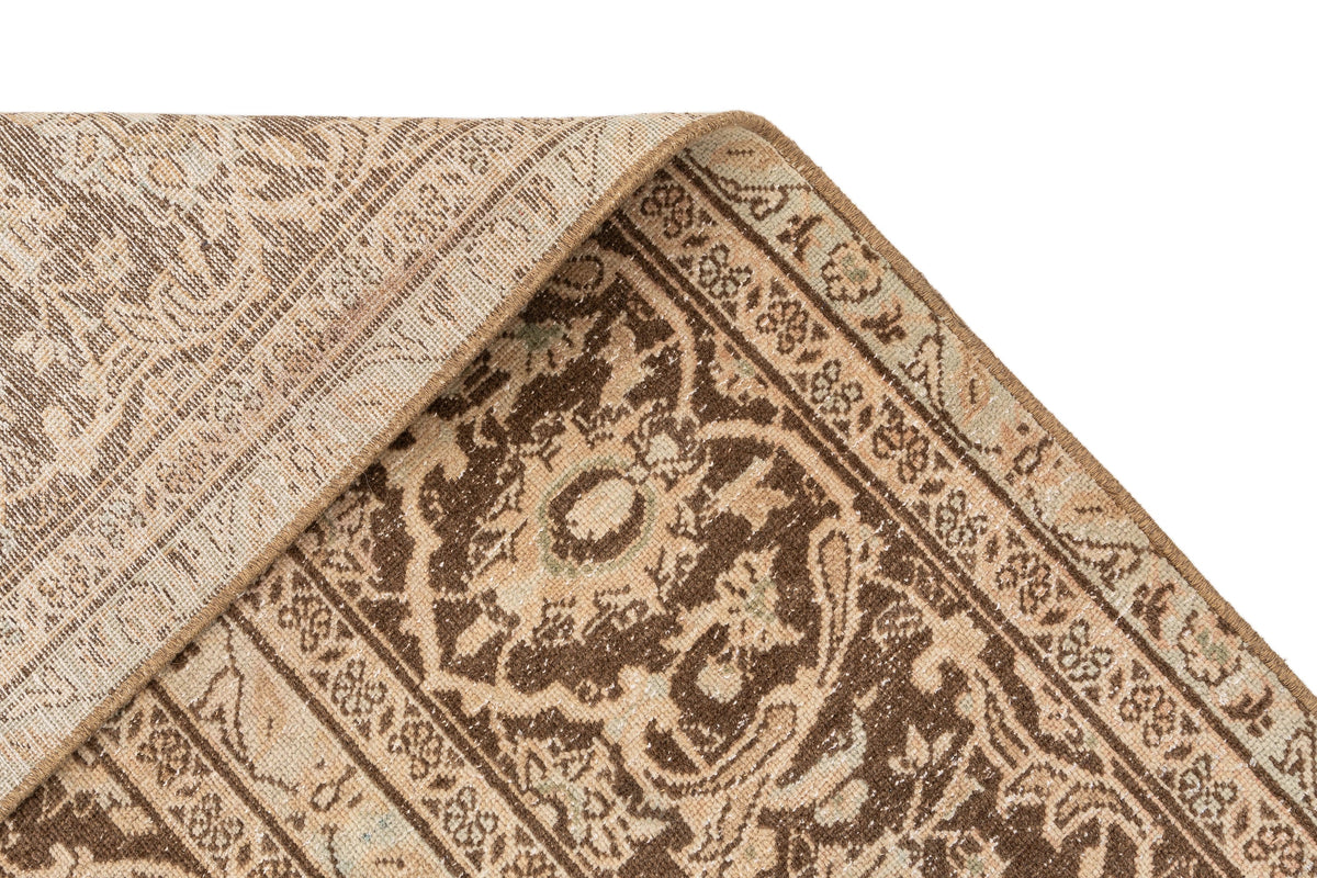 390 x 279 Vintage Royal