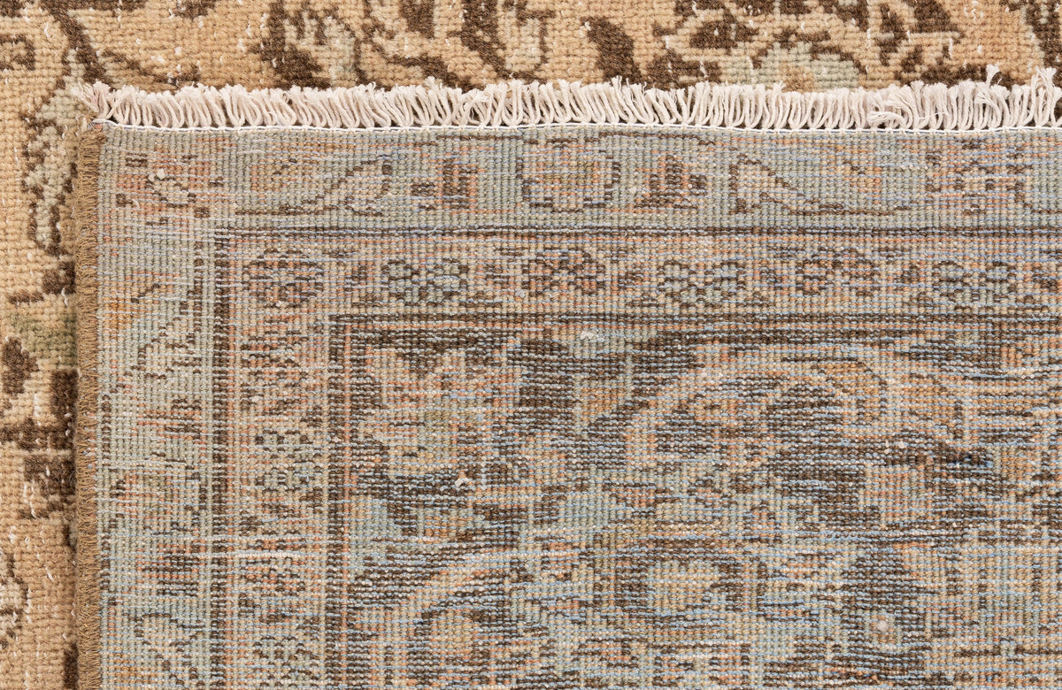 390 x 279 Vintage Royal