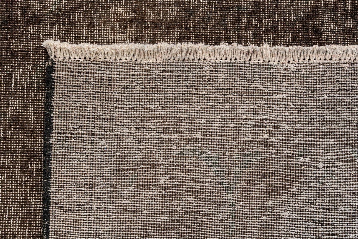 370 x 286 Vintage Royal
