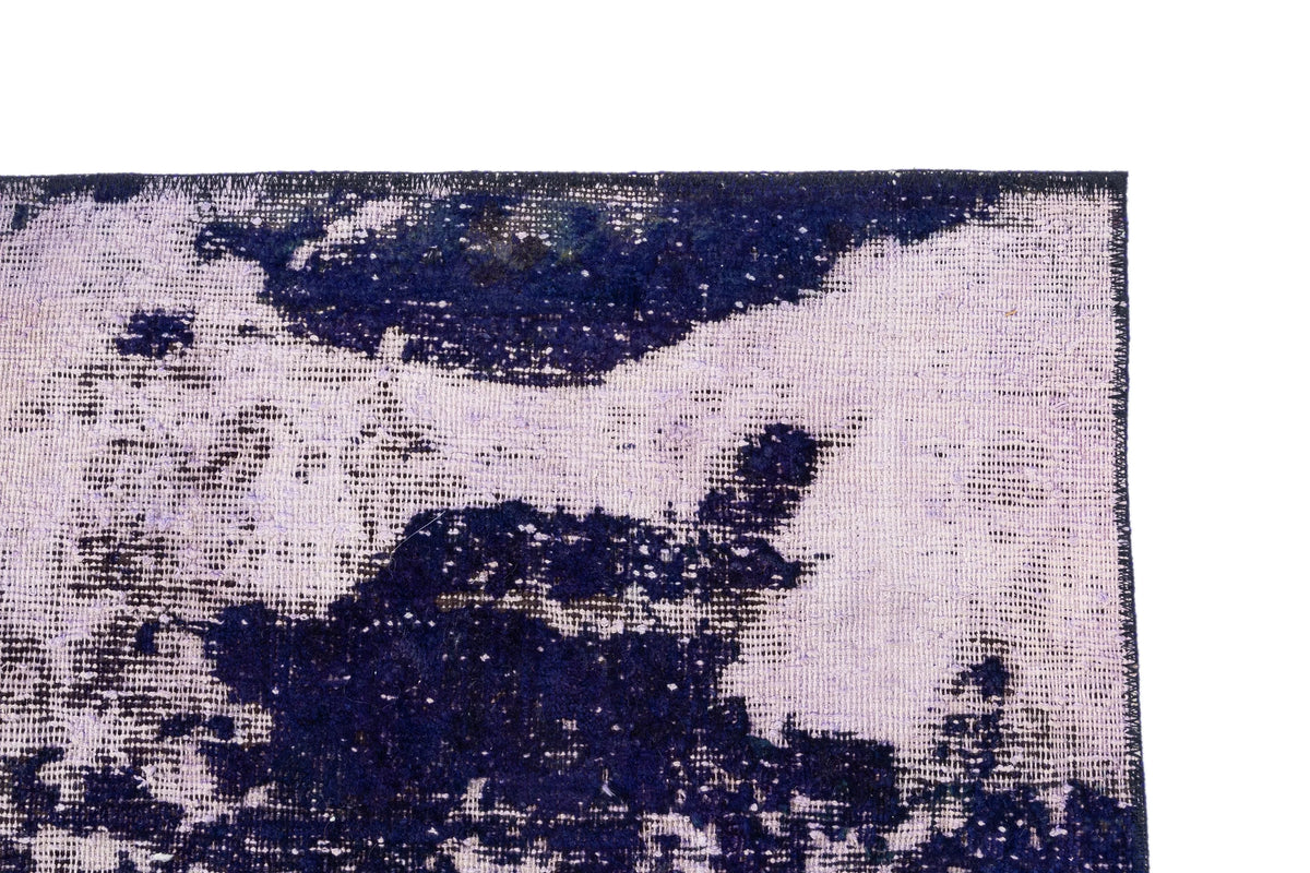 273 x 267 Vintage Royal