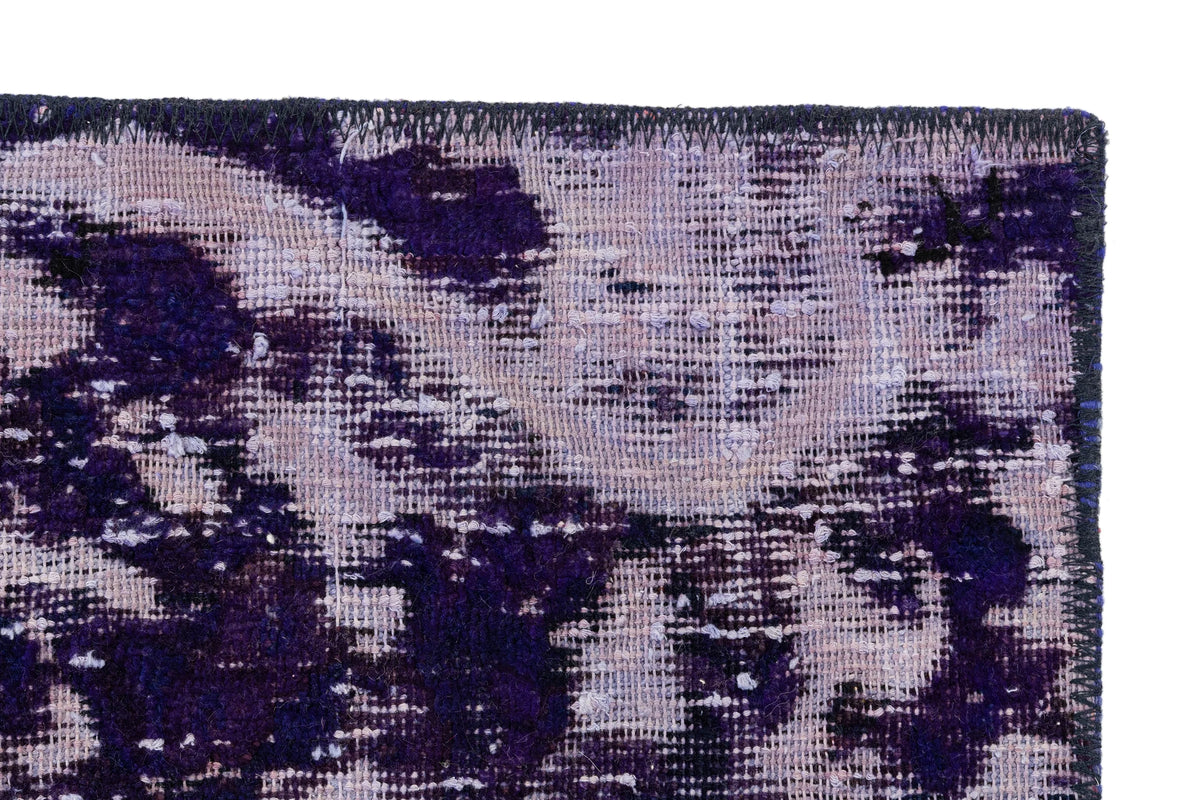 273 x 258 Vintage Royal