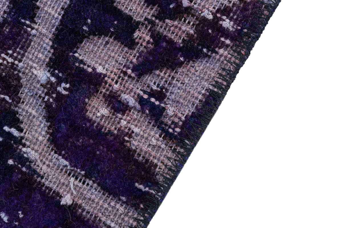 273 x 258 Vintage Royal