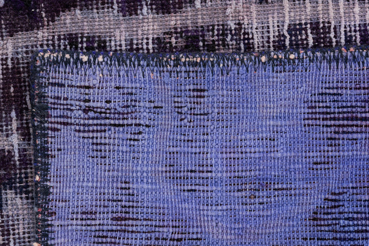 273 x 258 Vintage Royal