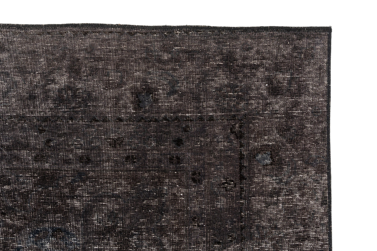 351 x 254 Vintage Royal