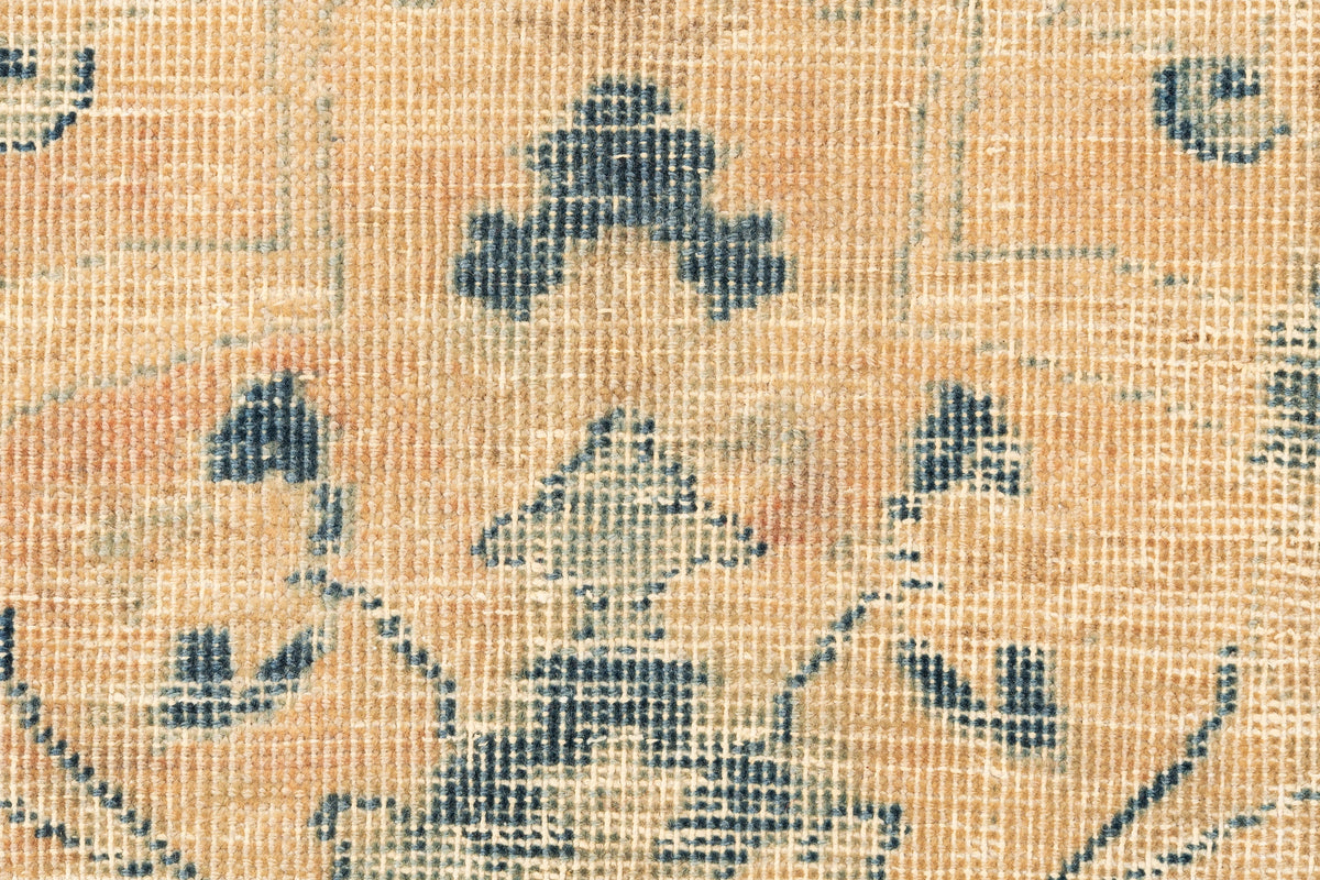 428 x 297 Vintage Royal