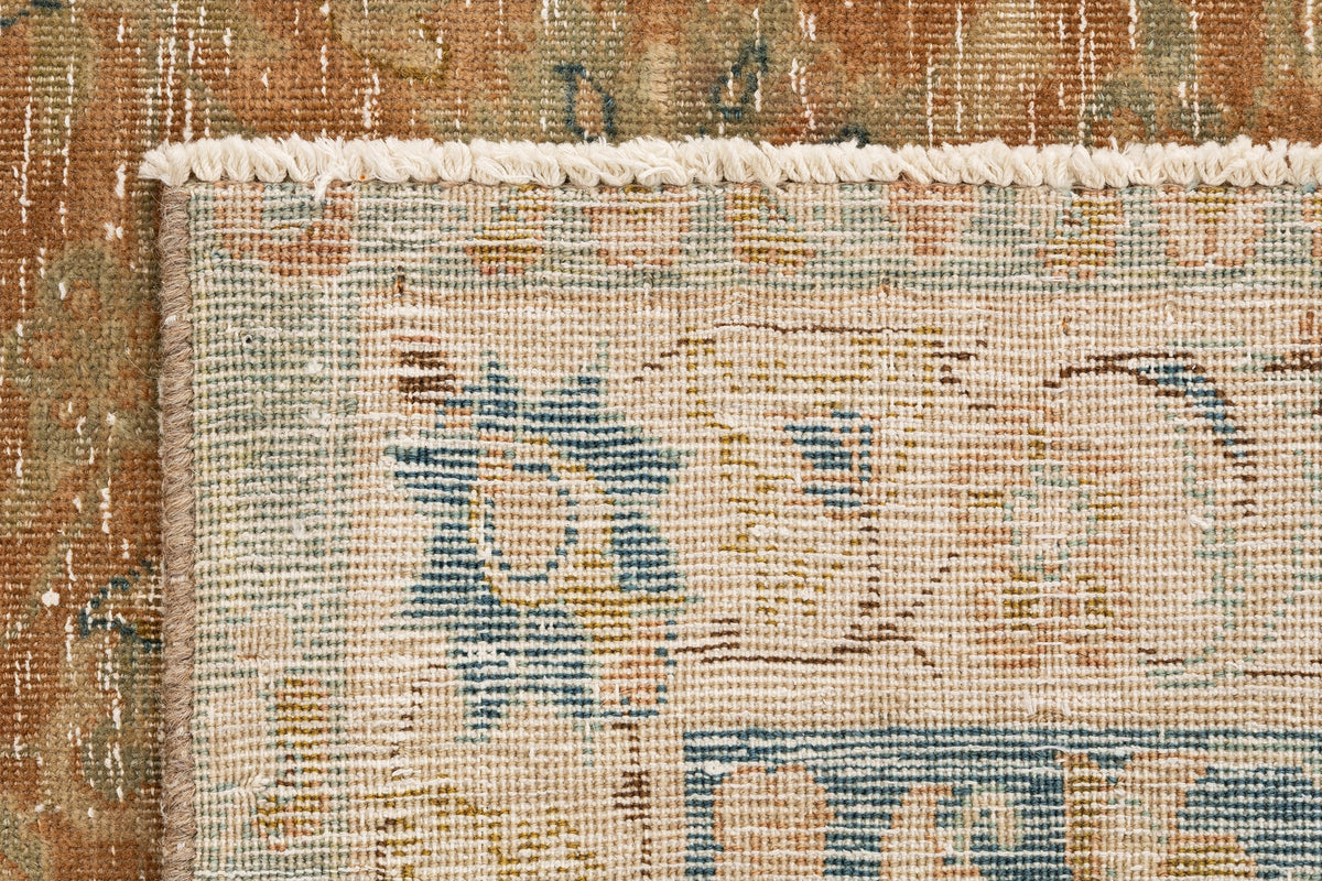 392 x 289 Vintage Royal