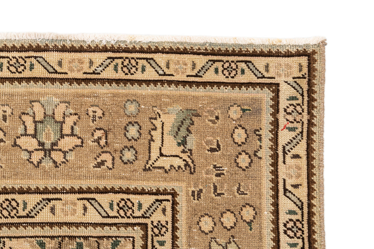 285 x 194 Vintage Royal