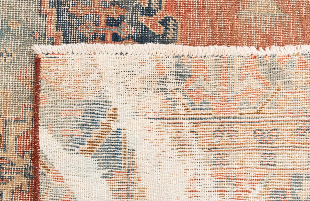 295 x 179 Vintage Royal