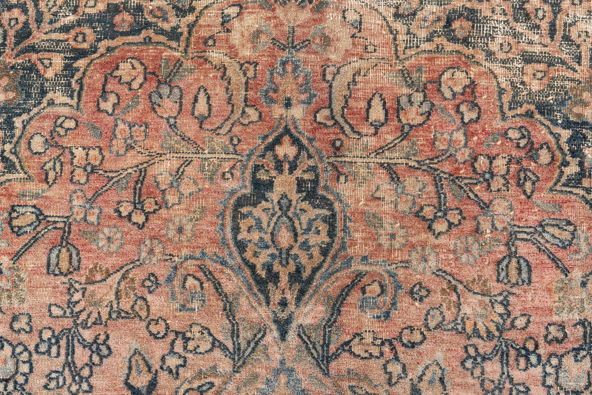 384 x 295 Vintage Royal