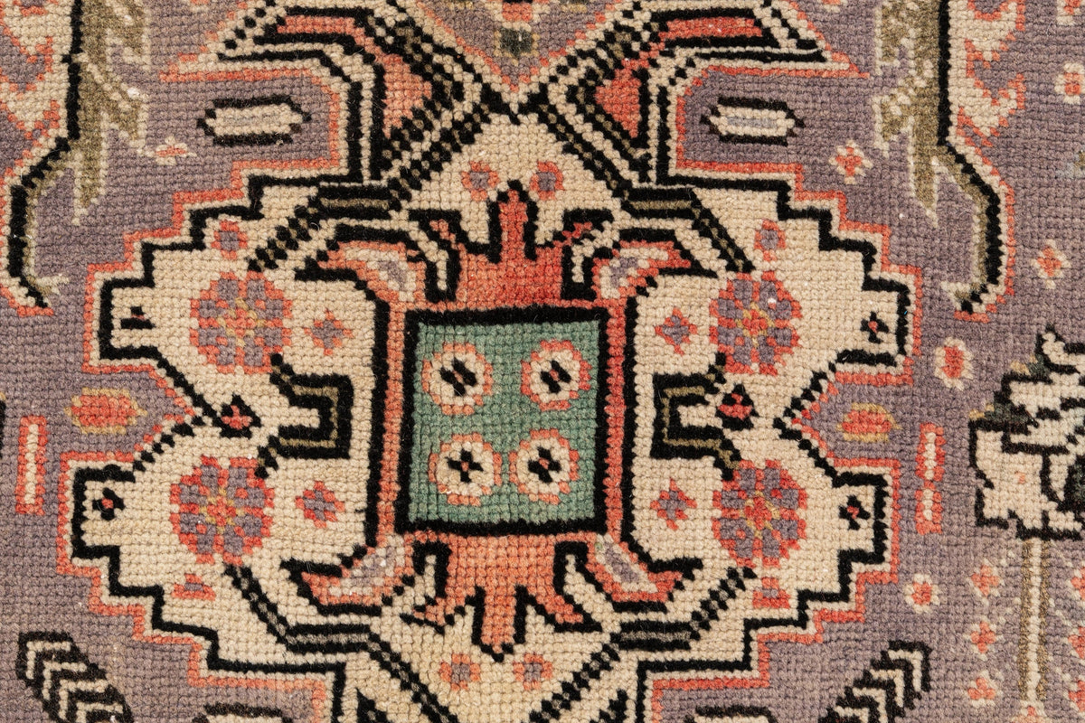295 x 198 Vintage Royal