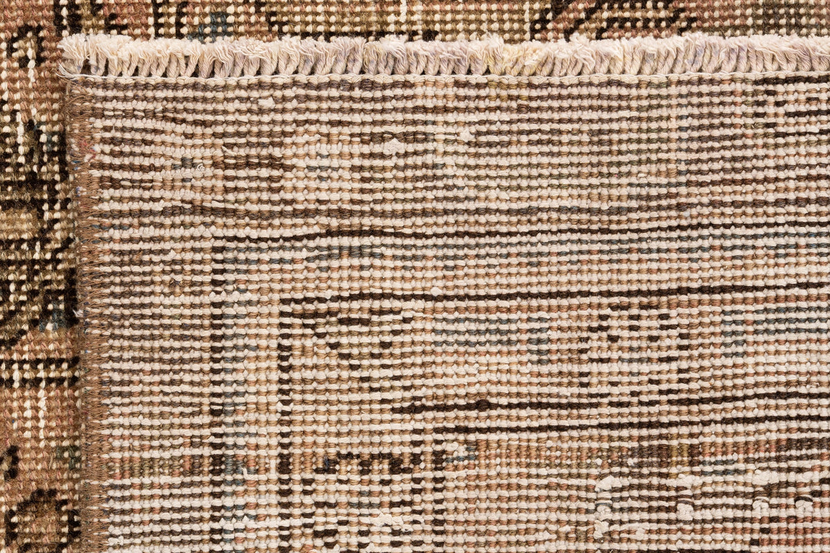 256 x 164 Vintage Royal