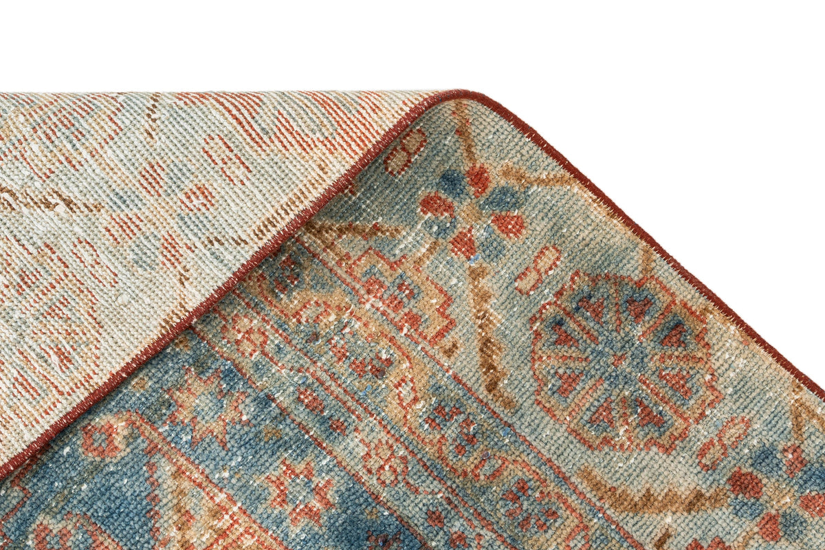 340 x 188 Vintage Royal