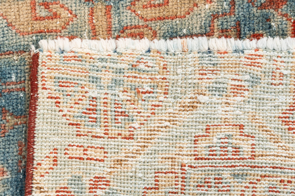 340 x 188 Vintage Royal