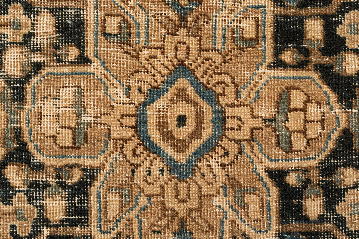 385 x 297 Vintage Royal