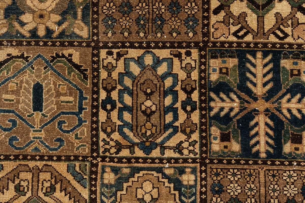 320 x 256 Vintage Royal