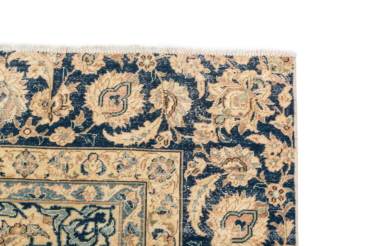 395 x 276 Vintage Royal