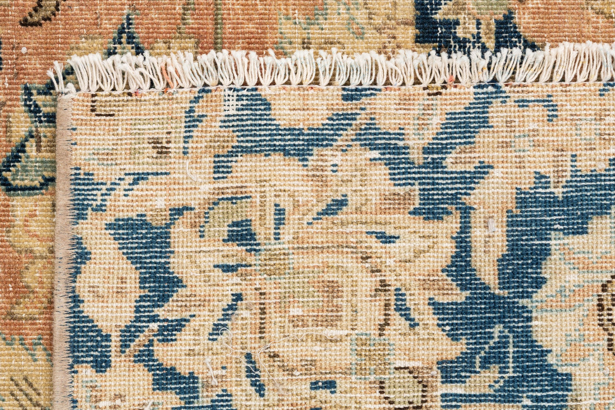 395 x 276 Vintage Royal