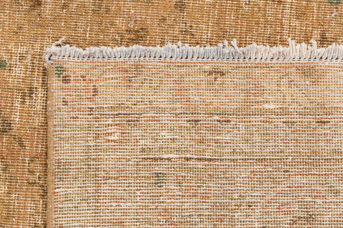 400 x 277 Vintage Royal