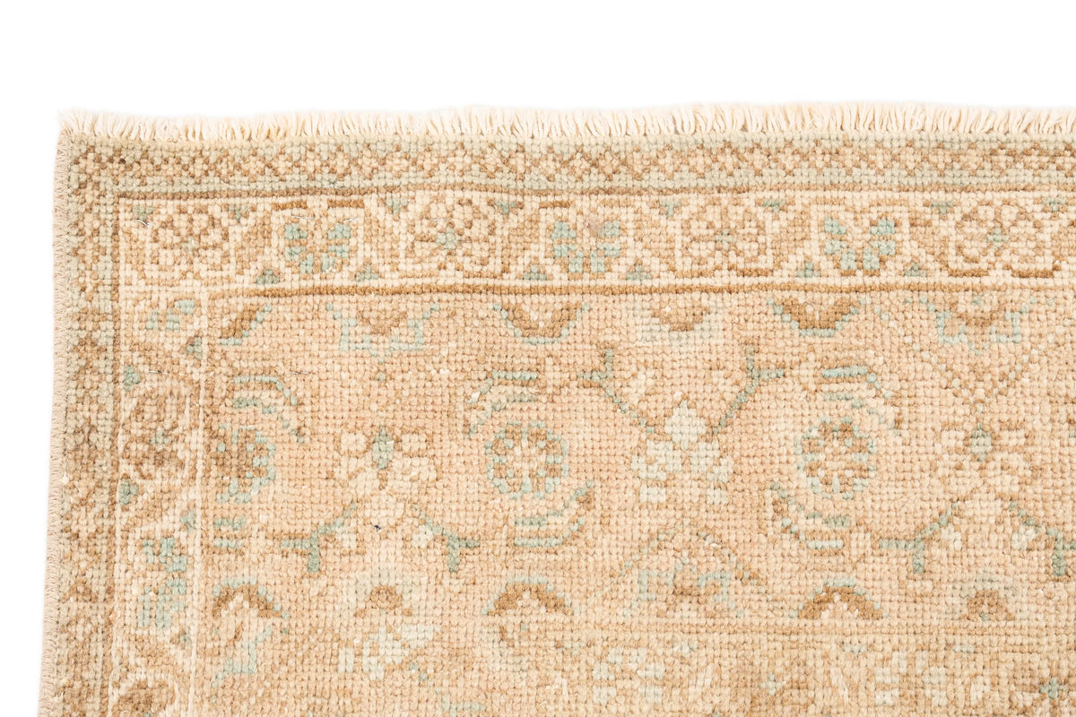 367 x 290 Vintage Royal