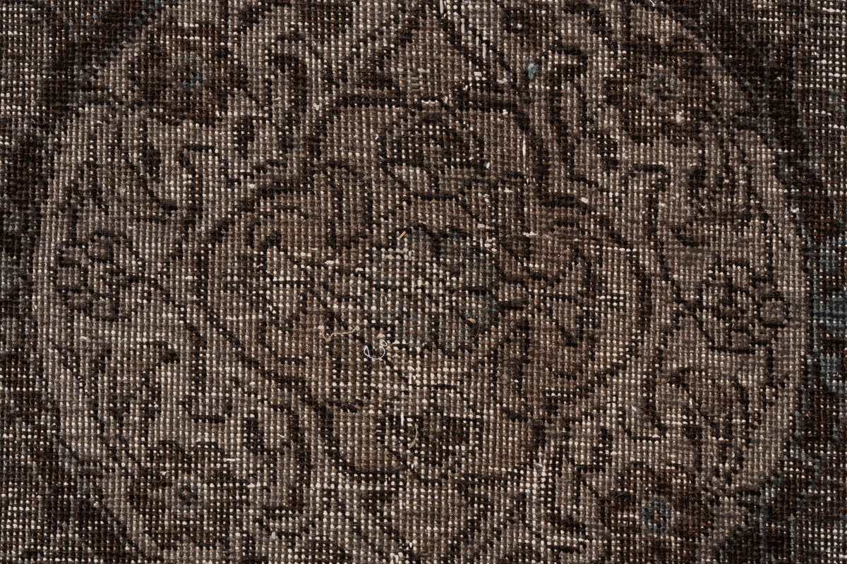370 x 280 Vintage Royal