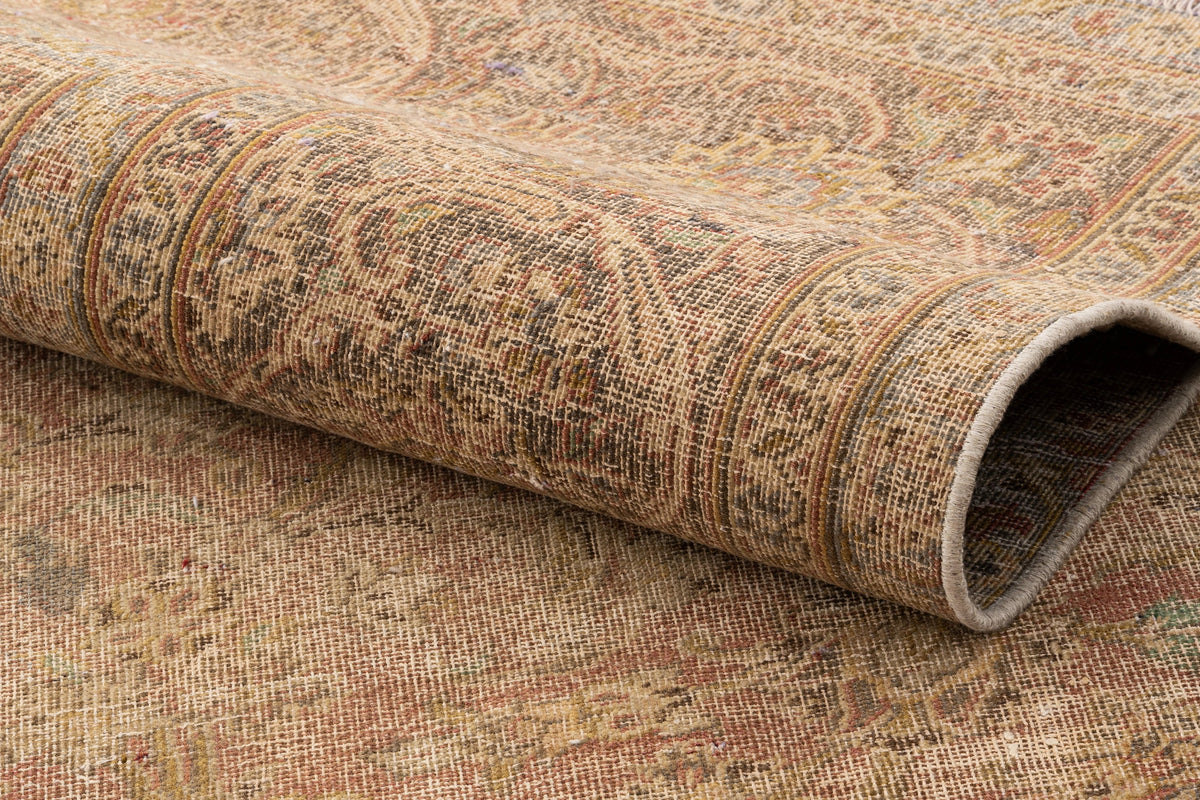 391 x 279 Vintage Royal